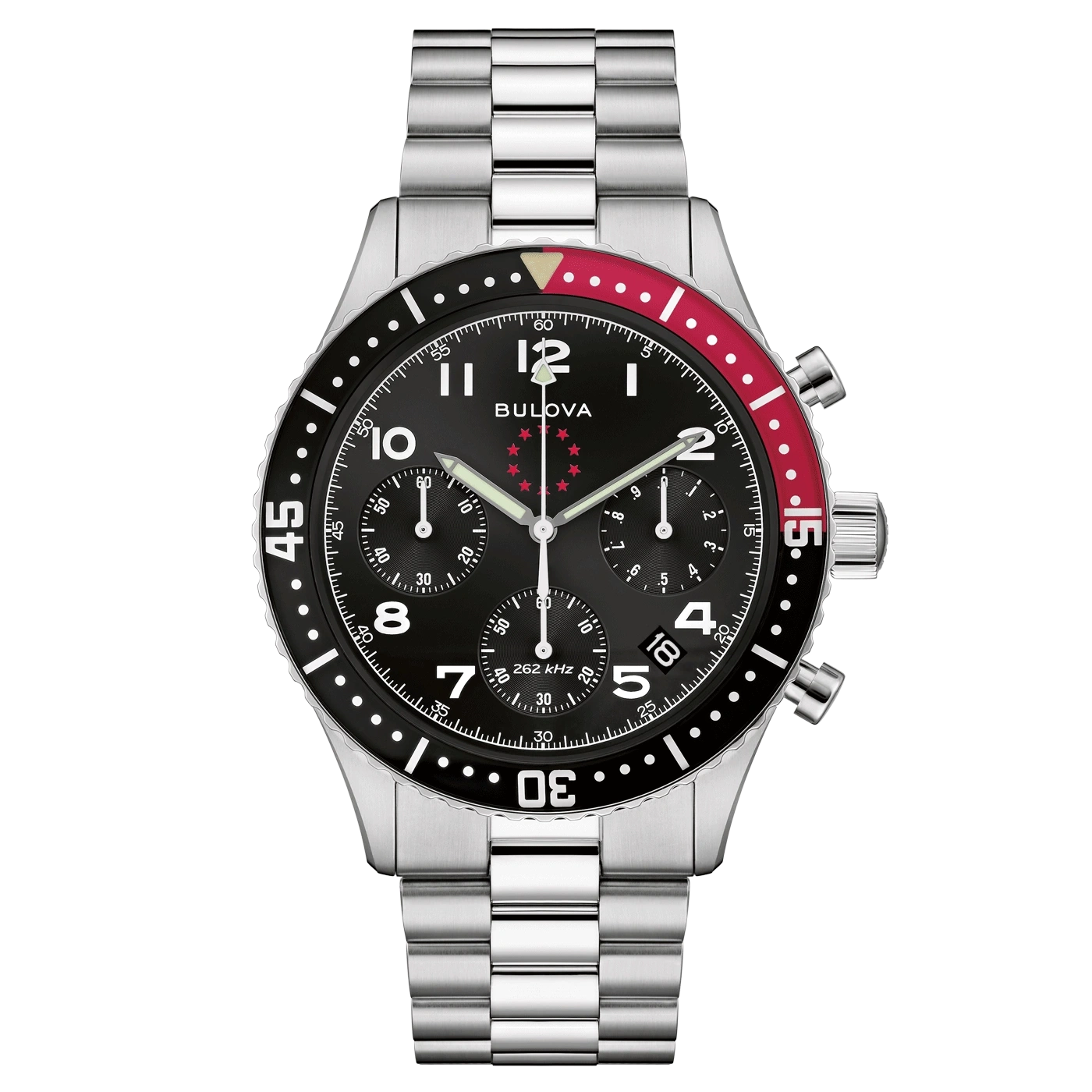 Bulova-Uhr mit schwarzem Zifferblatt, roter Lünette und silbernem Armband.