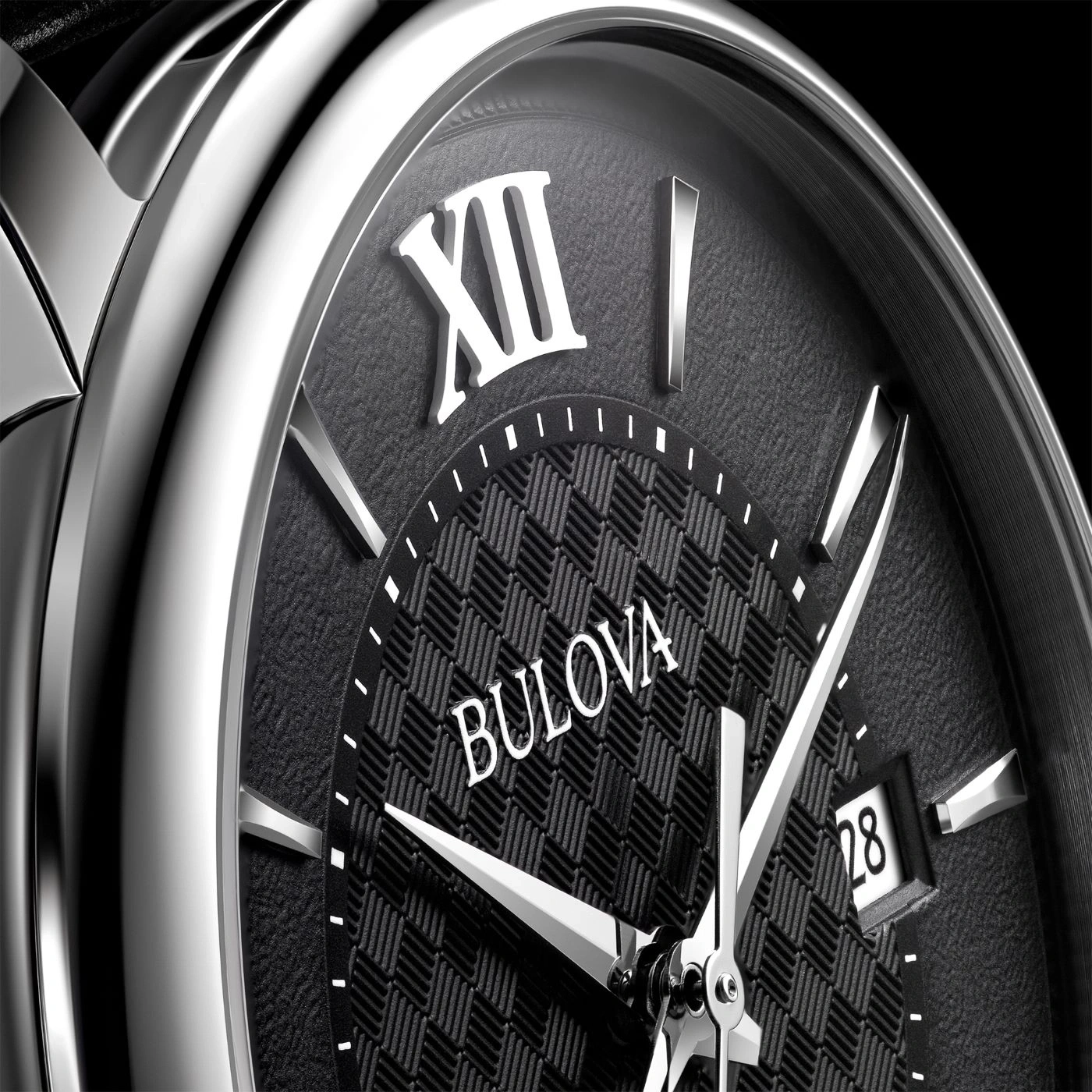 Nahaufnahme einer Bulova-Uhr mit römischen Ziffern und Datumsanzeige