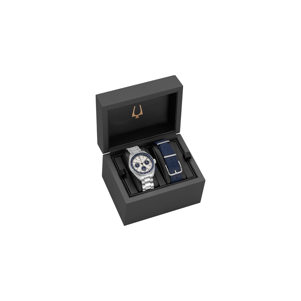 Uhr in einer Box mit einem zusätzlichen Armband, silberfarben
