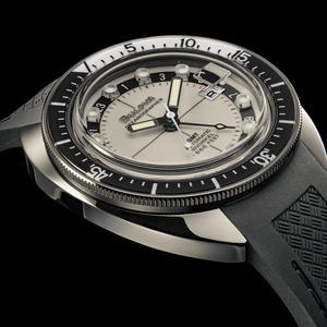 Uhr, Bulova Oceanographer, GMT, Automatik, Taucheruhr, schwarz, silber, Zifferblatt, Datum, 666 Fuß