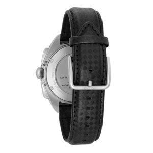 Schwarze Uhr mit Lederarmband und silberner Schnalle, Detailaufnahme