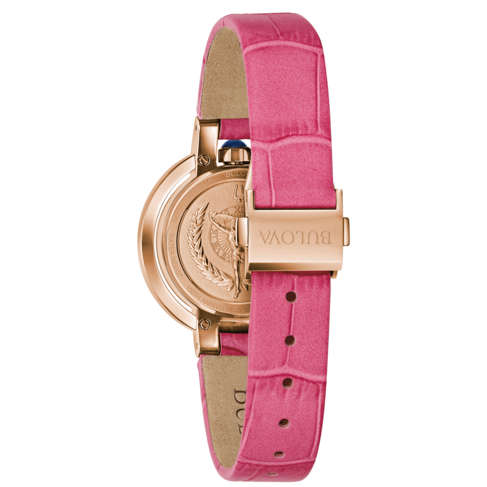 Rosa Uhr mit rosafarbenem Armband, Bulova-Logo, Detailaufnahme, Nahaufnahme