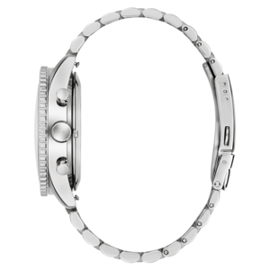 Silberne Uhr mit Armband, Seitenansicht, Detailaufnahme, Bulova-Logo, elegant